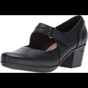 Clarks emslie lulin comfort mary janes adjustable